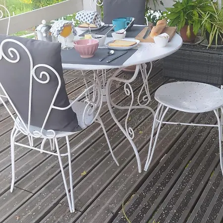 ベッド・アンド・ブレックファスト Independant Attenant A Maison Dans Grand Jardin